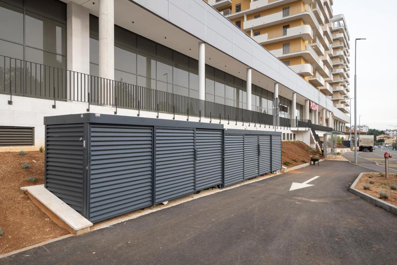 Mannequin: Sea View, Private Parking In The Garage Apartment ริเยกา ภายนอก รูปภาพ