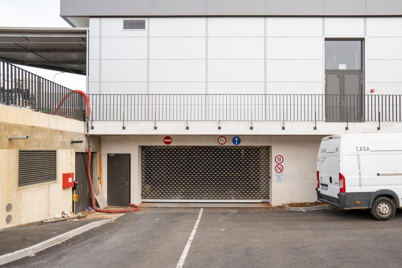 Mannequin: Sea View, Private Parking In The Garage Apartment ริเยกา ภายนอก รูปภาพ